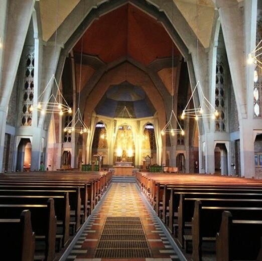 Une foi en béton! L'église l'immaculée-Conception