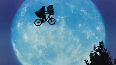 Projection en plein air du film E.T. L'EXTRA-TERRESTRE