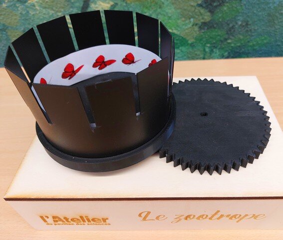 Réalisation d'un zootrope à l'Atelier