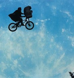 Projection en plein air du film E.T. L'EXTRA-TERRESTRE